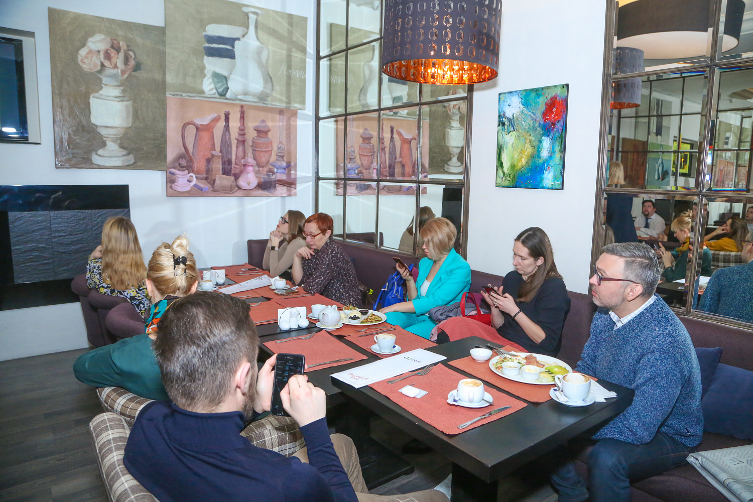 Серия из 10 бизнес-завтраков для B2B-коммуникаторов