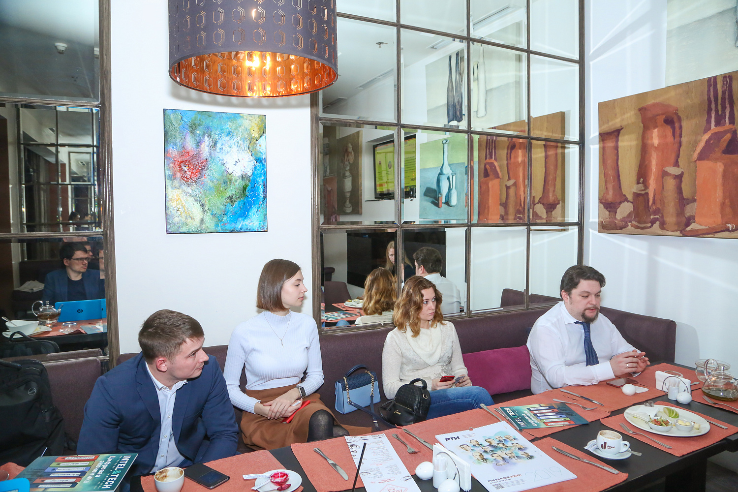 Серия из 10 бизнес-завтраков для B2B-коммуникаторов