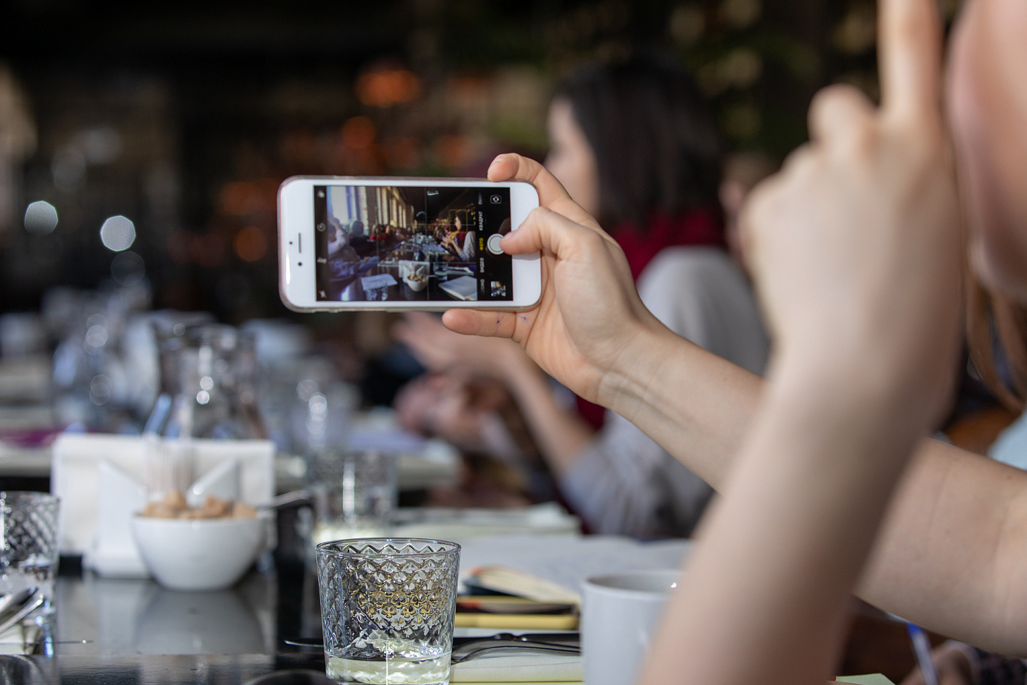 Серия из 10 бизнес-завтраков для B2B-коммуникаторов