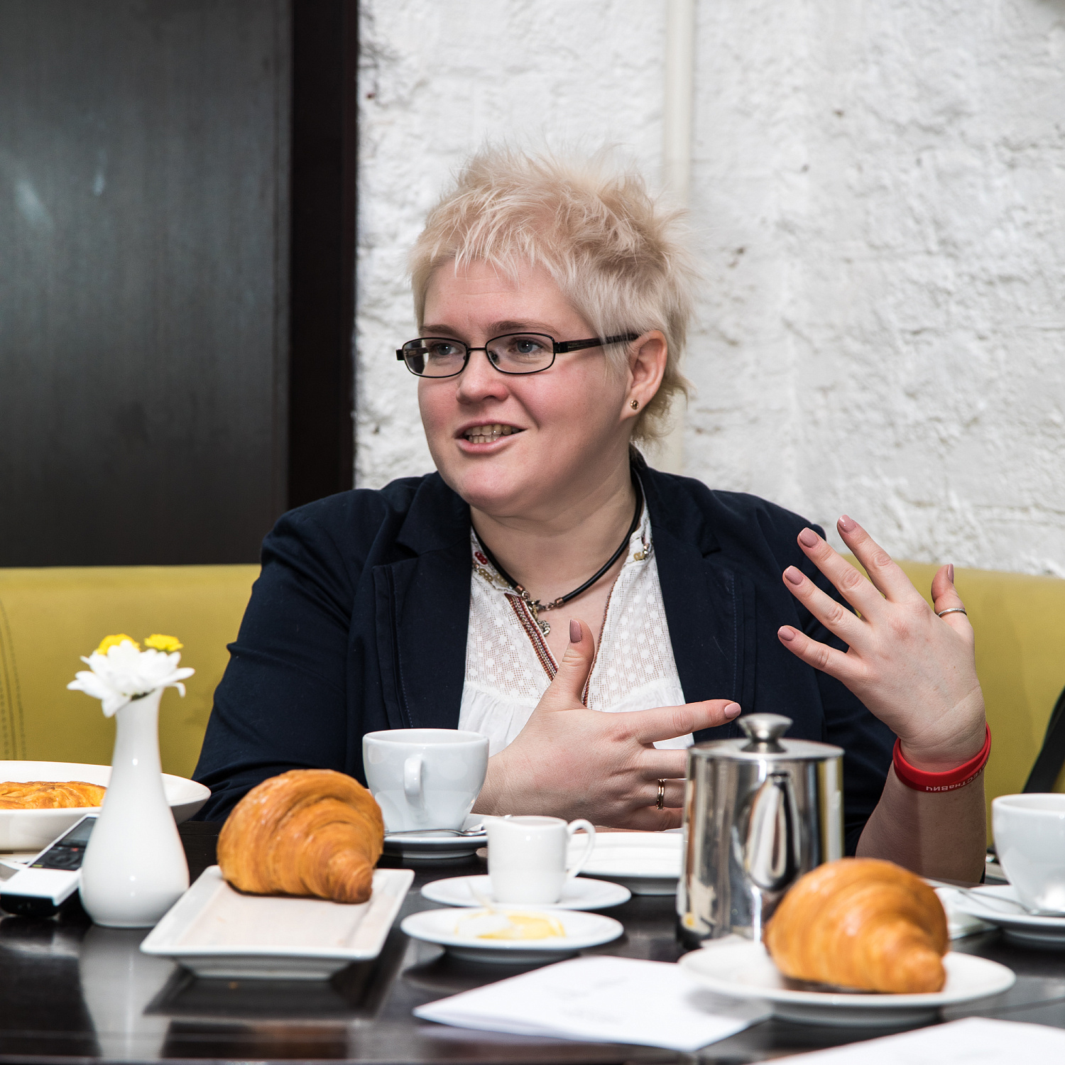 Серия из 10 бизнес-завтраков для B2B-коммуникаторов